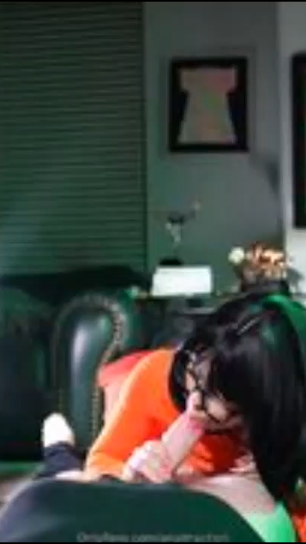 Ana Caroline Moreira / Anattraction Onlyfans – Velma Sextape